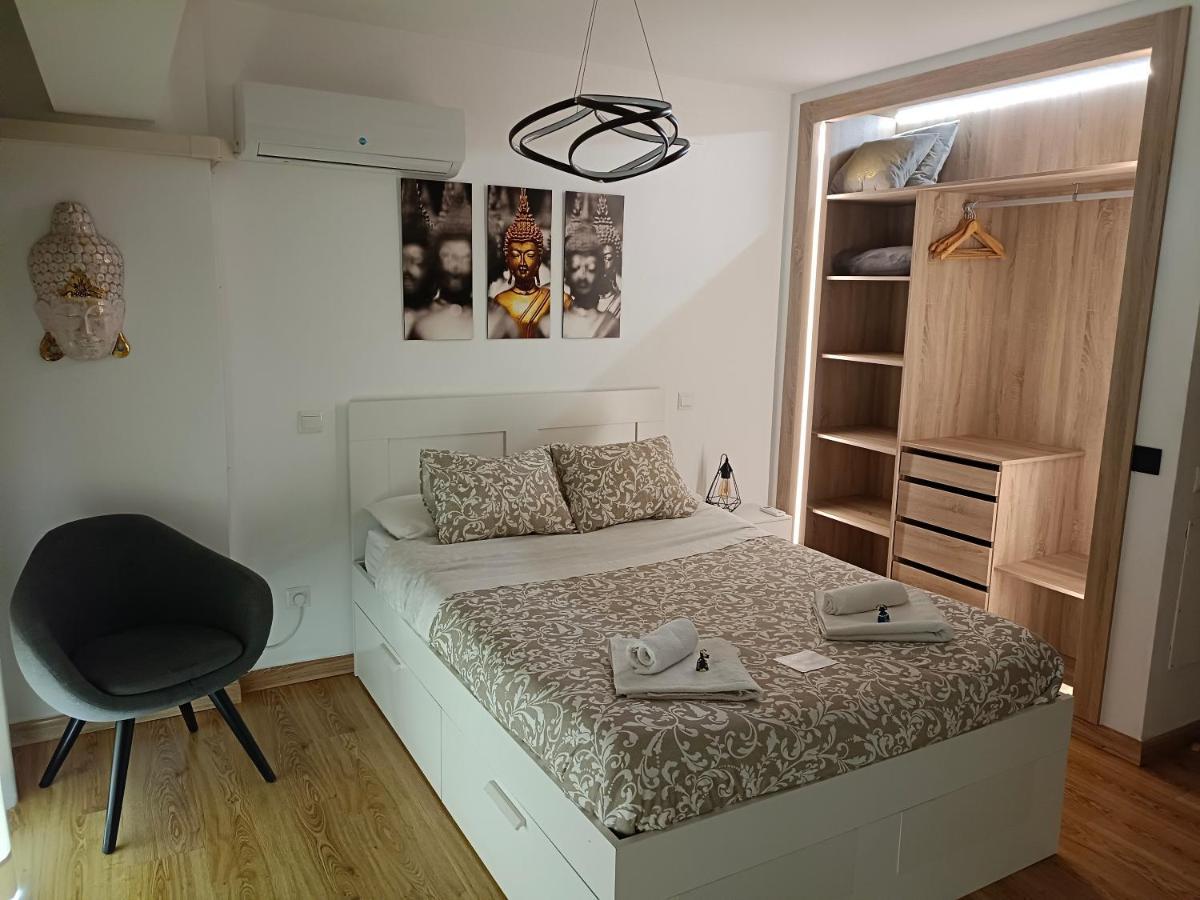 Buddha Smart Estudio Centro Historico De Málaga Eksteriør billede